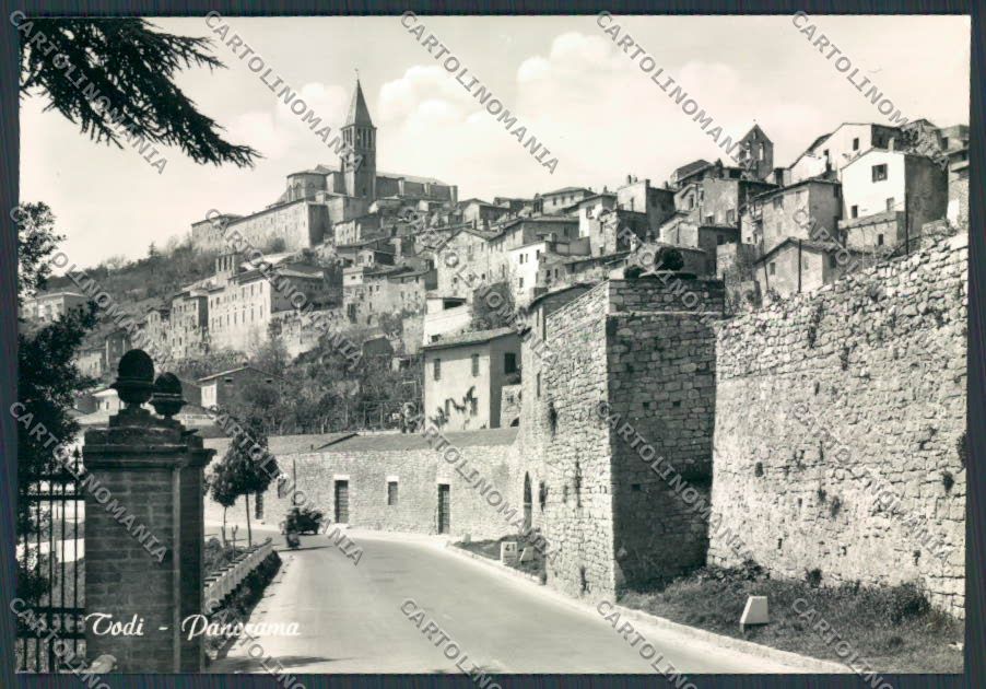 Perugia Todi foto Panorama FG cartolina BB8978 – fronte