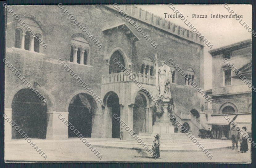 Treviso Città Piazza Indipendanza ANGOLO SCOLLATO cartolina BB9466 – fronte
