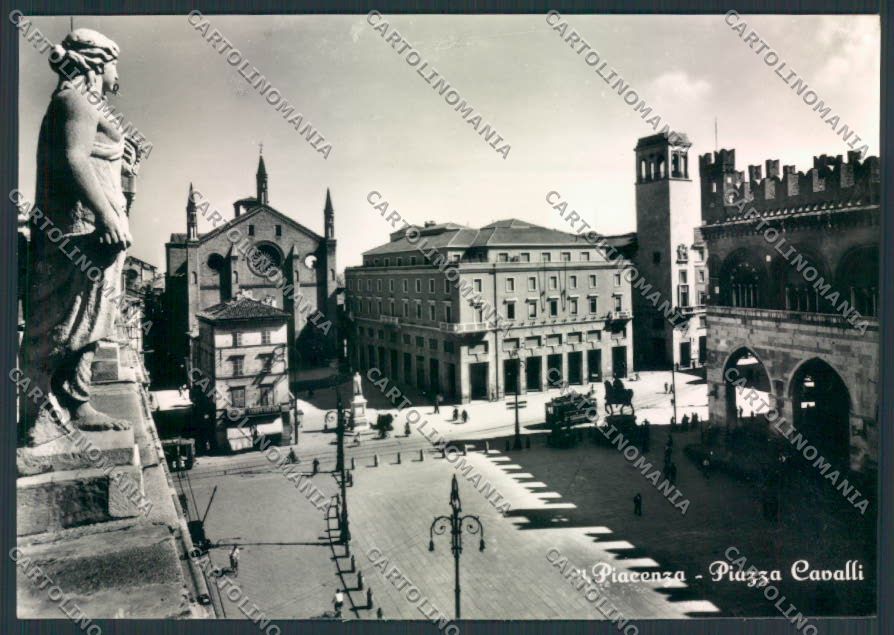 Piacenza città Foto FG cartolina EE3875 – fronte