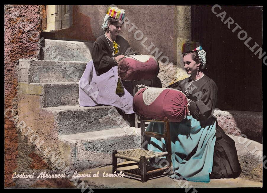 L'Aquila Costumi Abruzzesi Lavori tombolo Mestieri FG Foto cartolina GM0066 – fronte
