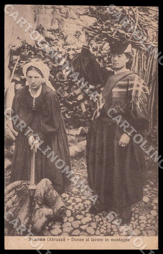 L'Aquila Scanno Donne lavoro montagna Costumi PIEGHE STRAPPINO cartolina GM0651 – fronte