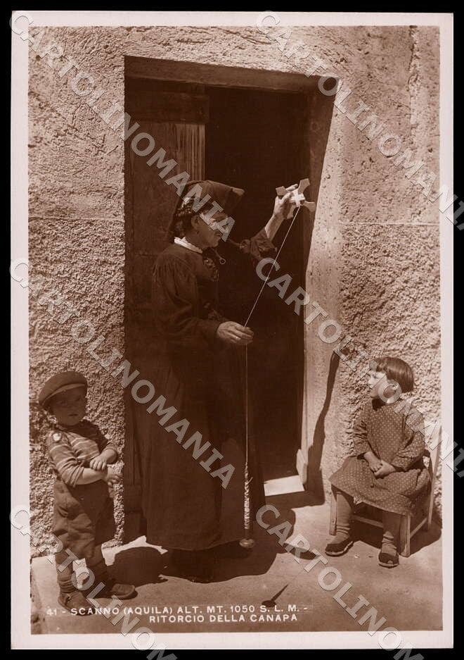 L'Aquila Scanno Ritorcio Canapa Costumi Mestieri FG Foto cartolina GM0698 – fronte