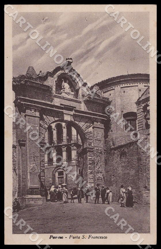 Pescara Penne Porta San Francesco Costumi PIEGA cartolina GM0970 – fronte