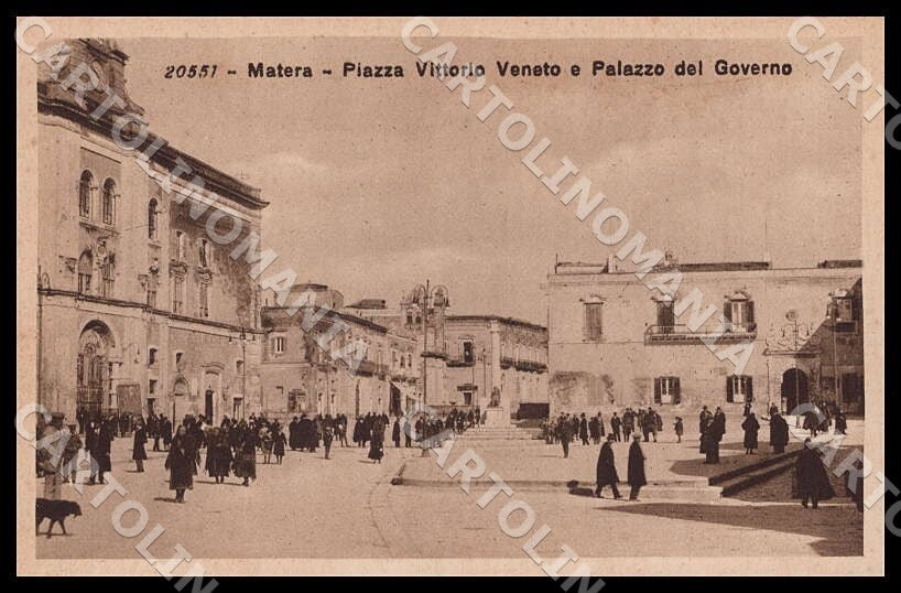 Matera Città Piazza Vittorio Veneto Palazzo Governo cartolina GM1095 – fronte