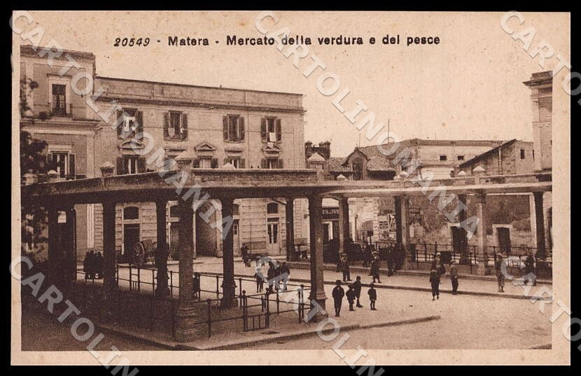 Matera Città Mercato verdura pesce SCOLLATA cartolina GM1096 – fronte