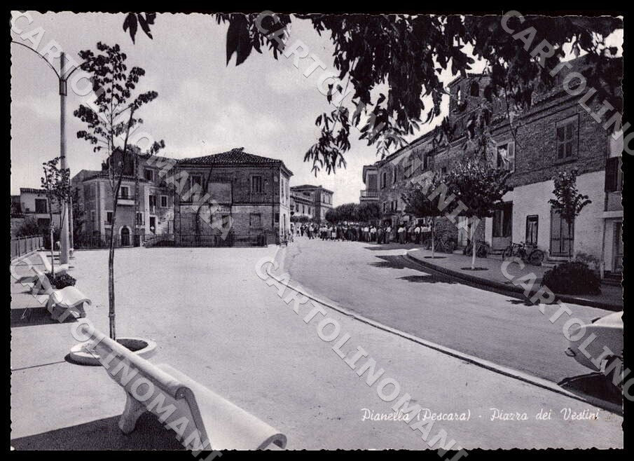 Pescara Pianella Piazza Vestini Auto FG Foto cartolina GM1487 – fronte