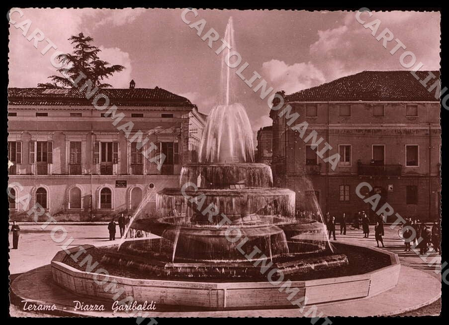 Teramo Città Piazza Garibaldi FG Foto cartolina GM1510 - fronte
