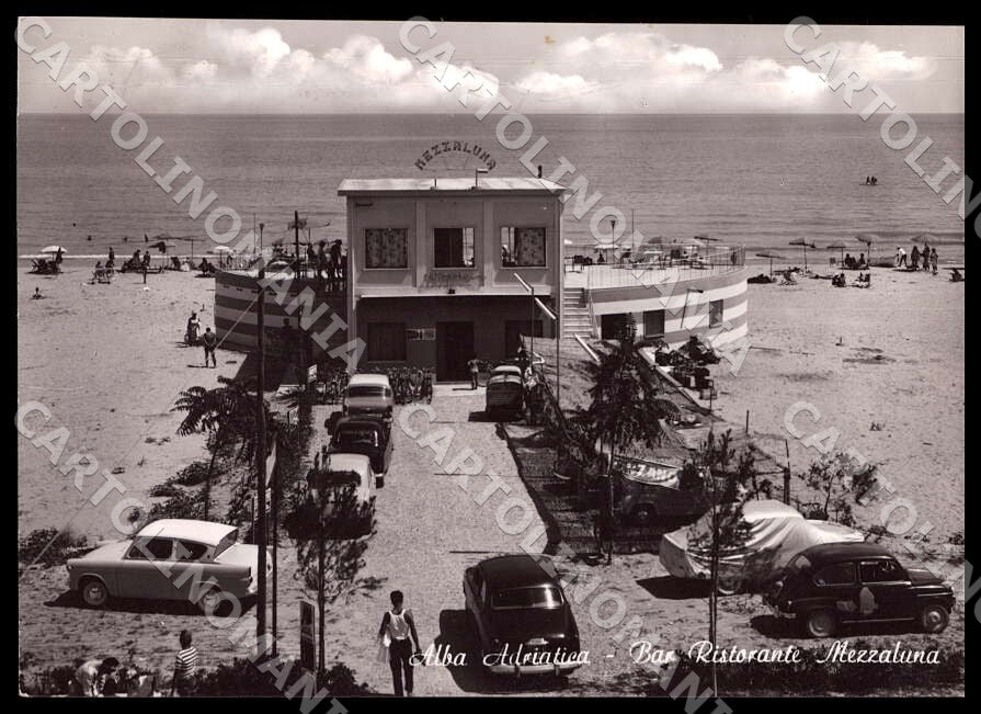 Teramo Alba Adriatica Bar Ristorante Mezzaluna Auto FG Foto cartolina GM1520 – fronte