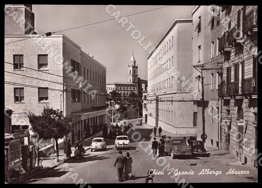 Chieti Città Grande Albergo Abruzzo Vespa Piaggio FG Foto cartolina GM1603 – fronte