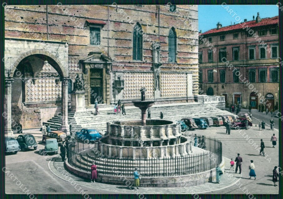 Perugia Città Auto Fontana Maggiore FG Foto cartolina HB4939 – fronte