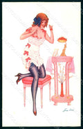Artist Signed Sager X. Risque Lady Socks Intimité serie 29-147 postcard HR1570 – fronte