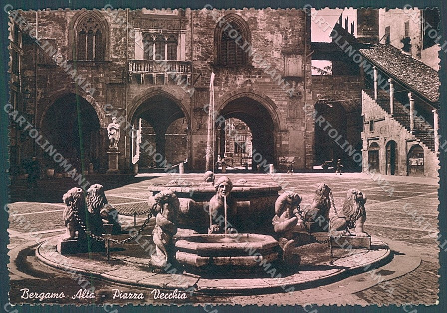 Bergamo Città Piazza Vecchia Foto FG cartolina JK2937 – fronte