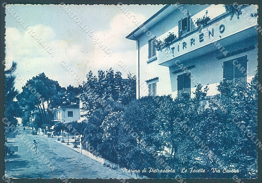 Lucca Pietrasanta Marina Le Focette Via Cavour PIEGA ANGOLO FG cartolina JK3464 – fronte