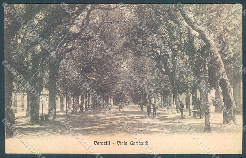 Vercelli Città Viale Garibaldi PIEGATA cartolina JK5078 – fronte