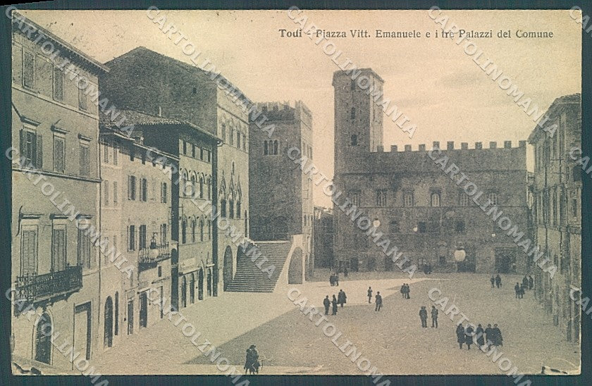 Perugia Todi Piazza Vittorio Emanuele Tre Palazzi Comunali cartolina JK5348 – fronte
