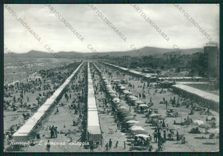 Rimini Riccione PIEGHE Foto FG cartolina KB0099 – fronte