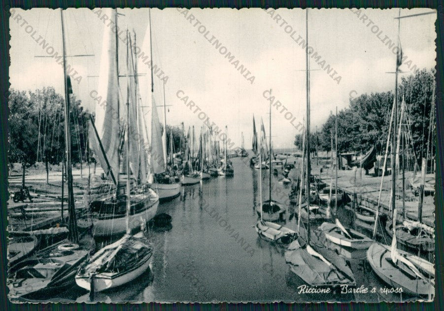 Rimini Riccione Barche PIEGA Foto FG cartolina KB0220 – fronte