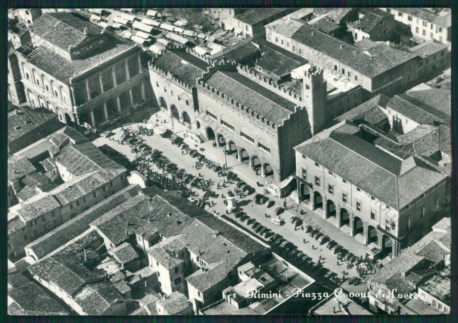 Rimini Città Auto Foto FG cartolina KB0542 – fronte