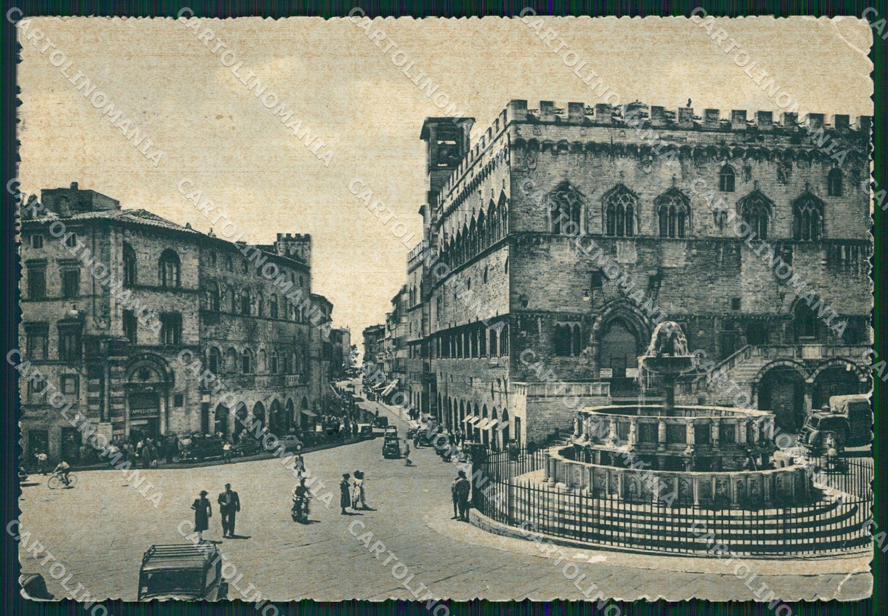 Perugia Città Comune Auto PIEGHINA FG cartolina KB4551 – fronte