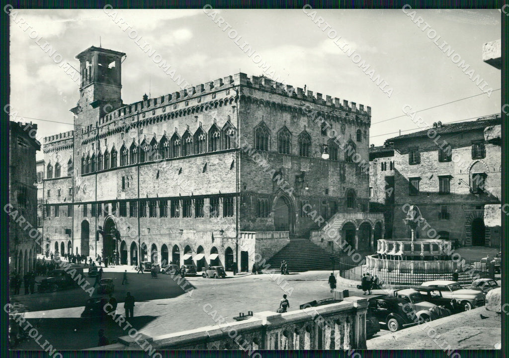 Perugia Città Comune Auto FG Foto cartolina KB4667 – fronte