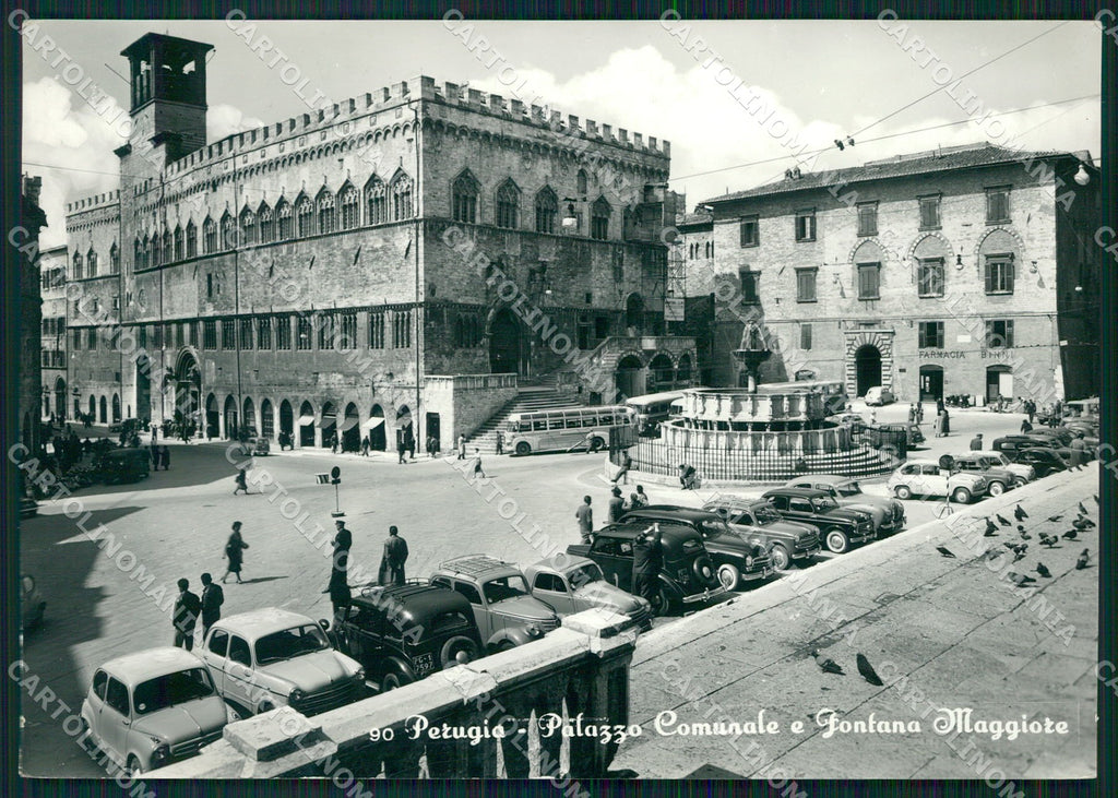 Perugia Città Comune Auto Corriera FG Foto cartolina KB4686 – fronte