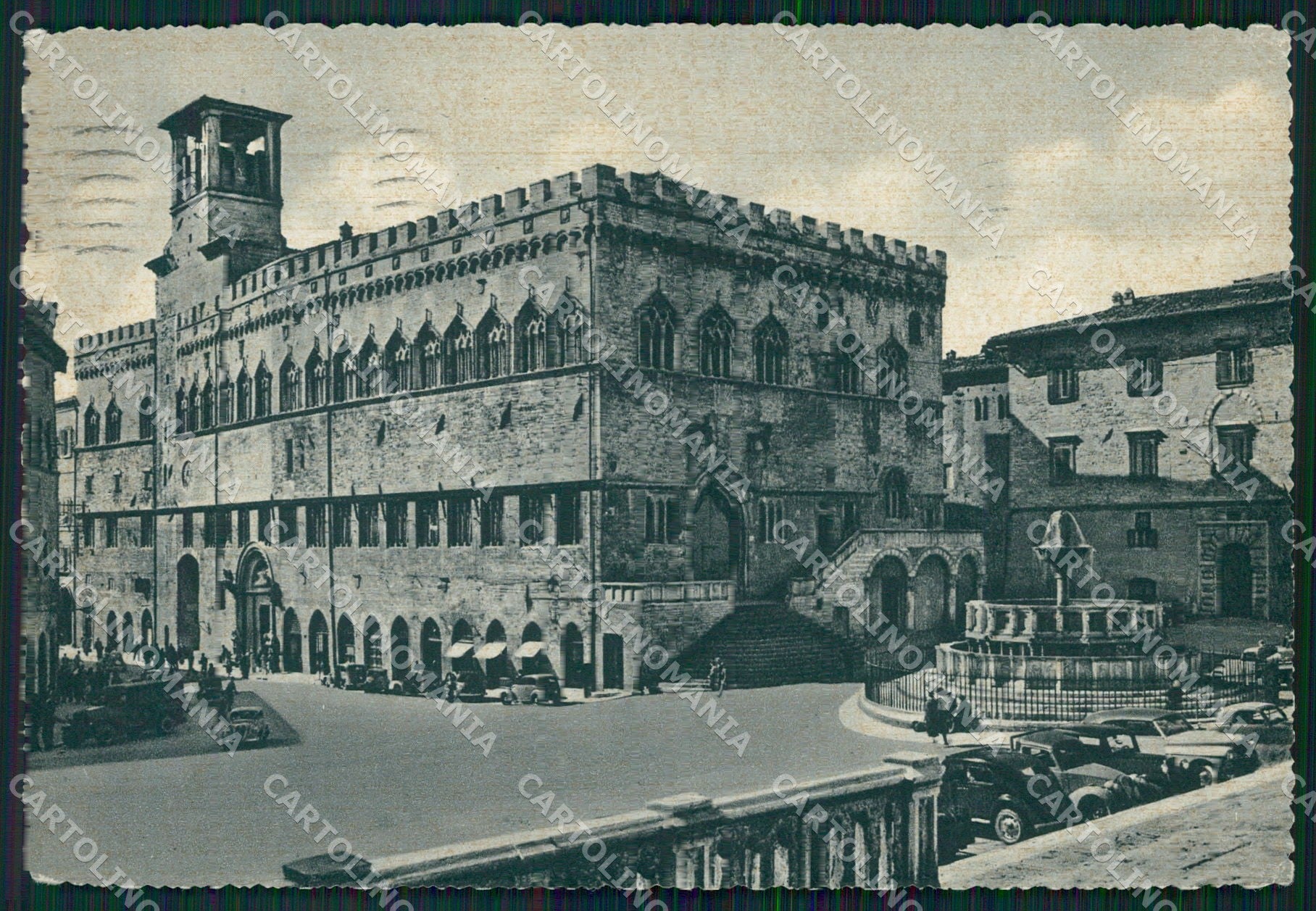 Perugia Città Comune Auto FG cartolina KB4700 – fronte