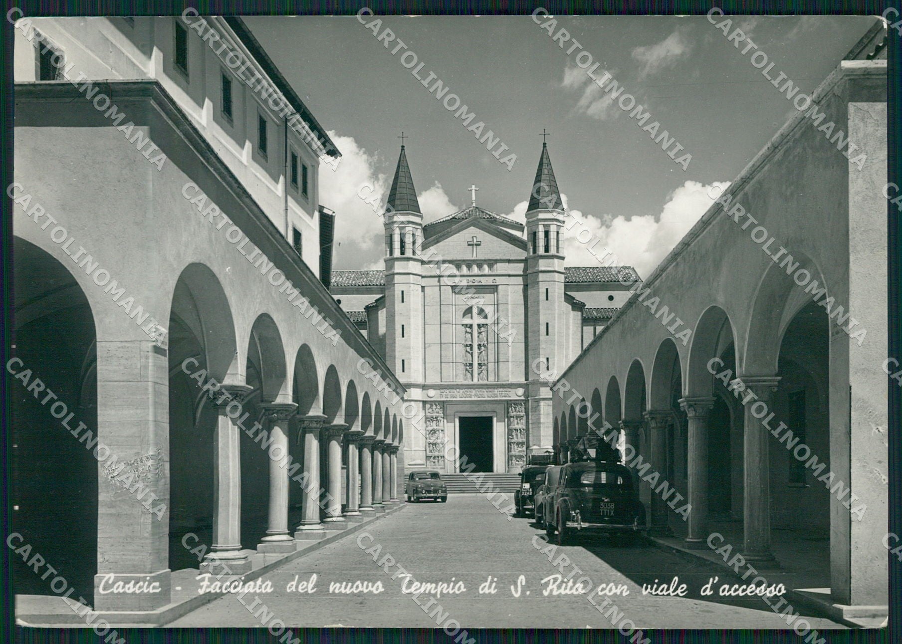 Perugia Cascia Tempio Santa Rita Auto FG Foto cartolina KB4940 – fronte