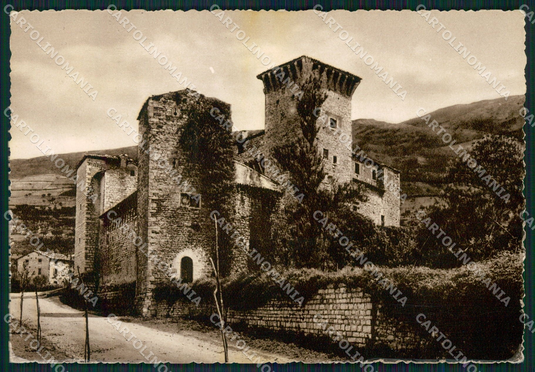 Perugia Gualdo Tadino Rocca Flea FG Foto cartolina KB5043 – fronte