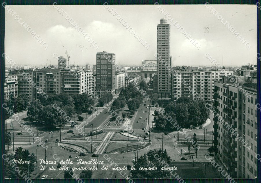 Milano Città Piazza Repubblica FG Foto cartolina KB5238 – fronte