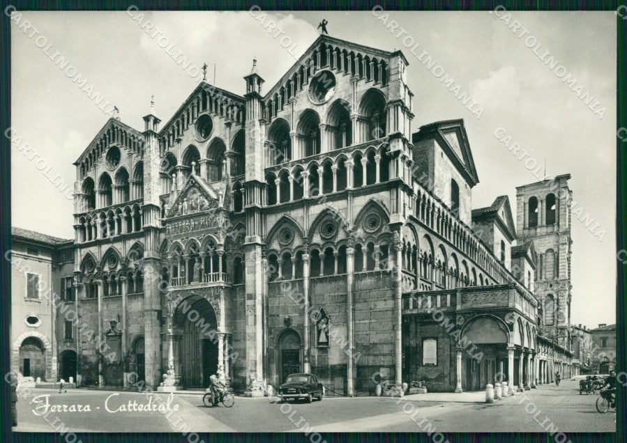 Ferrara Città Cattedrale Auto FG Foto cartolina KB5545 – fronte