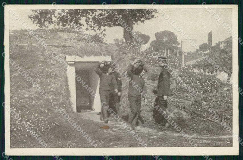 WWI WW1 Militari Marina Italiana Marinai Trasporto Proiettili cartolina KF4934 – fronte