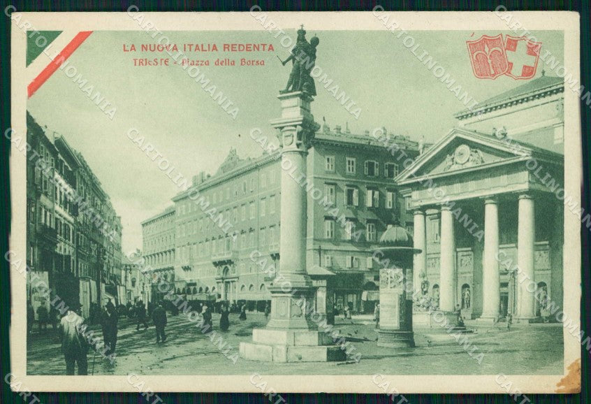 Trieste città Italia Redenta Tricolore Piazza Borsa cartolina KF5206 – fronte