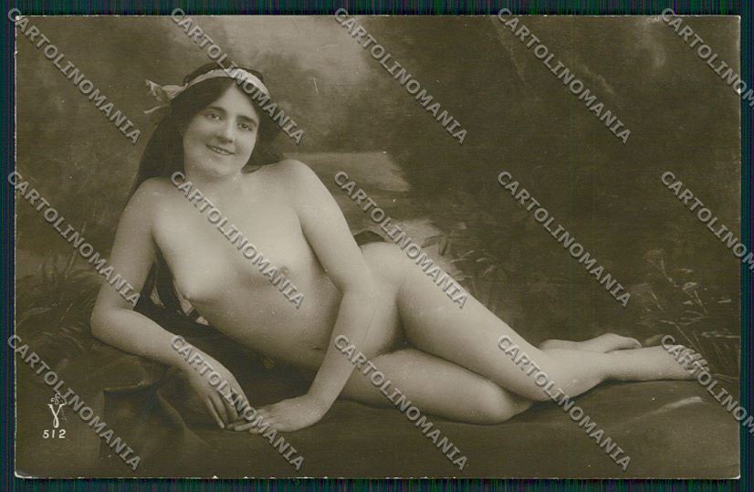 Risque Nude Lady WHITE BACK Real Photo postcard KS2679 – fronte