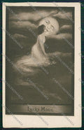Romantic Lady kissing paper moon Fidler Alice Luella postcard cartolina KS3885 – fronte