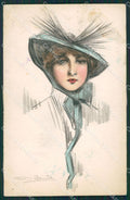 Di Maiuta Glamour Fashion Lady Hat Deco SPOT postcard cartolina KS4335 – fronte