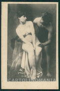 Risque Nude Lady PIN HOLE postcard KS7645 – fronte