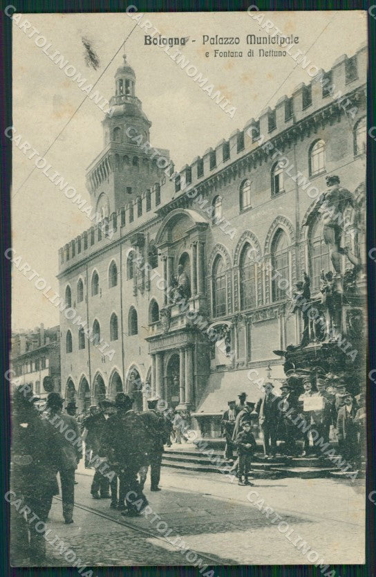 Bologna Città Municipio RIFILATA cartolina KVM0071 – fronte