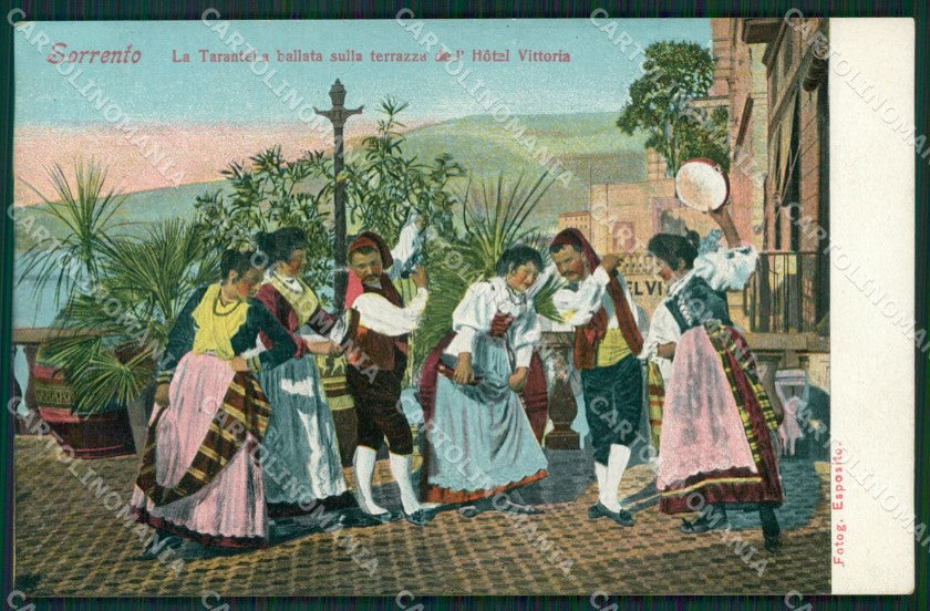 Napoli Sorrento Costumi cartolina KV2640 – fronte