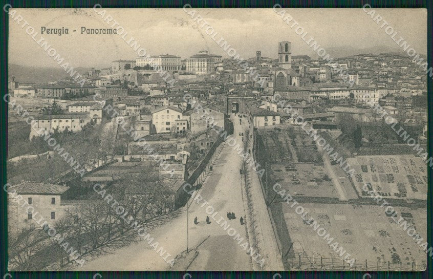 Perugia Città cartolina KV3498 – fronte