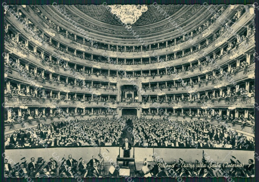 Milano Città Teatro la Scala PIEGA FG cartolina KV7396 – fronte