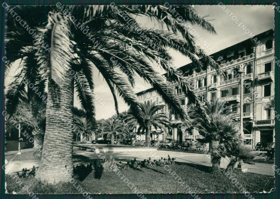 Lucca Viareggio PIEGHINE Foto FG cartolina KV8024 – fronte