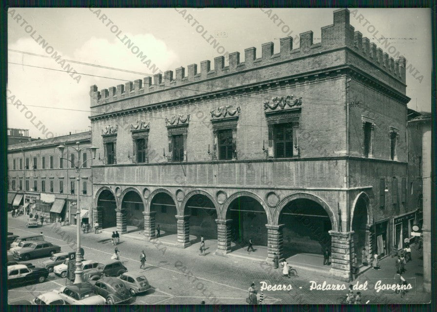 Pesaro Città Palazzzo Governo Auto Foto FG cartolina KV8366 – fronte