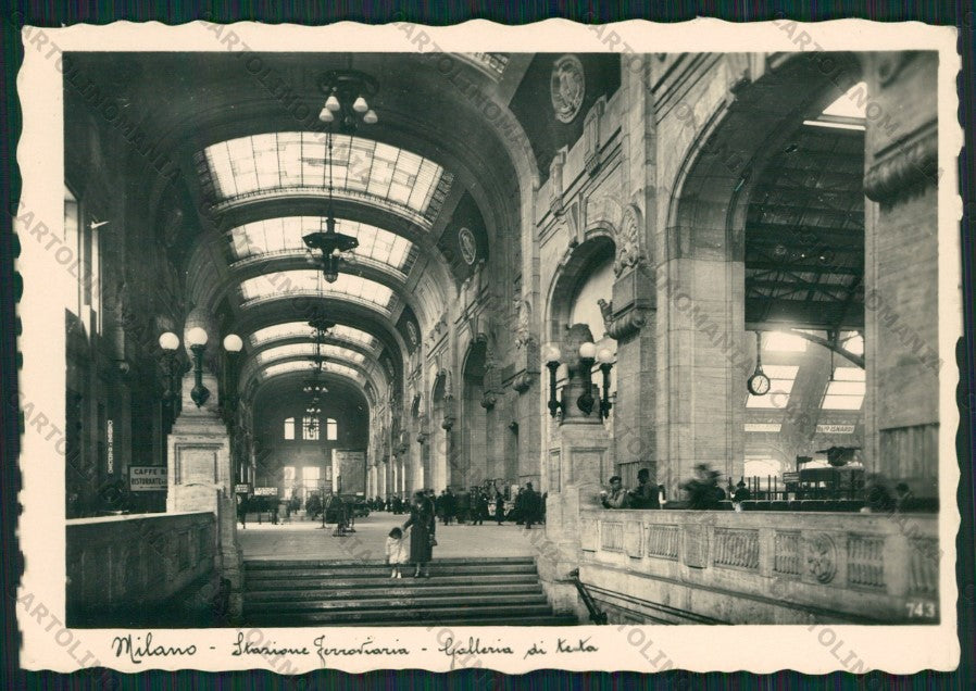 Milano Città Stazione Foto FG cartolina KV8384 – fronte