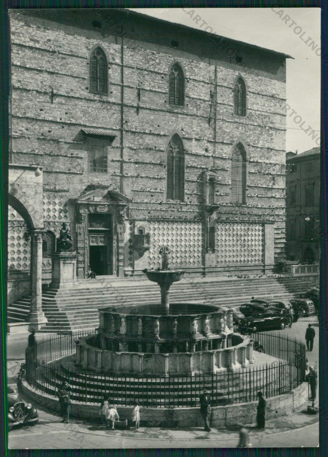 Perugia Città Fontana Foto FG cartolina KV8452 – fronte