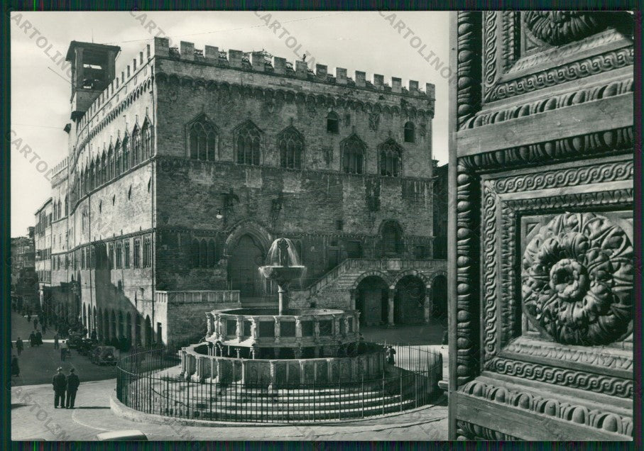 Perugia Città Comune Fontana Foto FG cartolina KV8503 – fronte