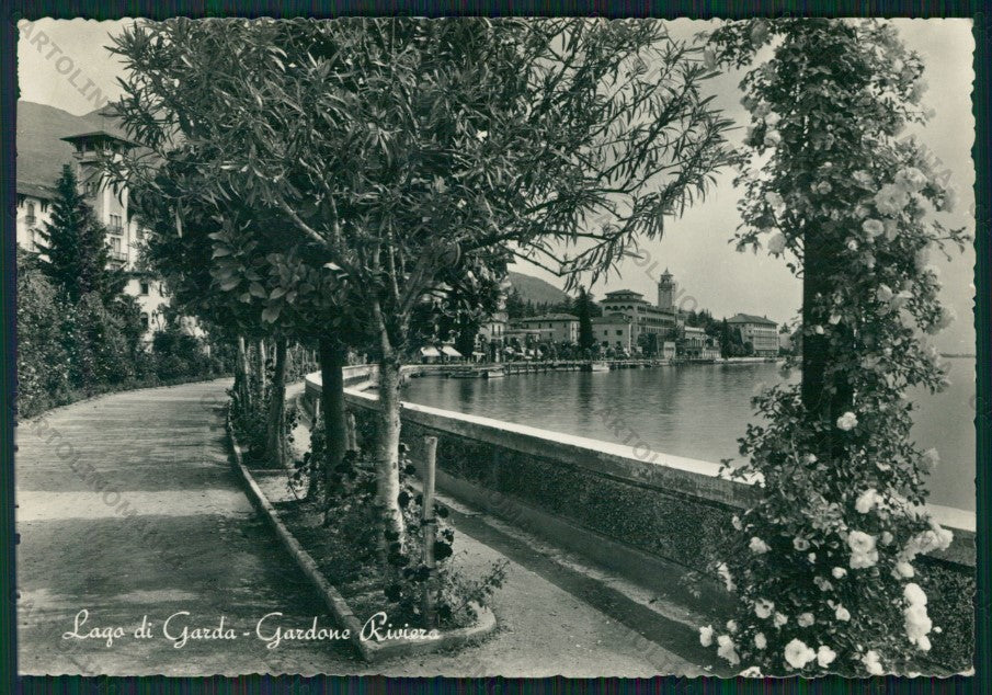 Brescia Gardone Riviera PIEGHE Foto FG cartolina KV9316 – fronte