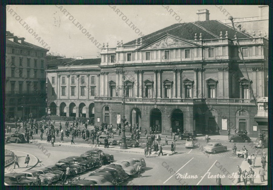 Milano Città Teatro alla Scala Auto Foto FG cartolina KV9331 – fronte