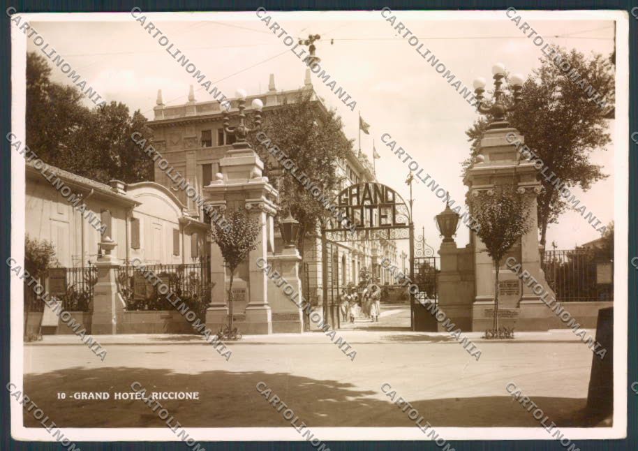 Rimini Riccione Foto FG cartolina MQ2010 – fronte