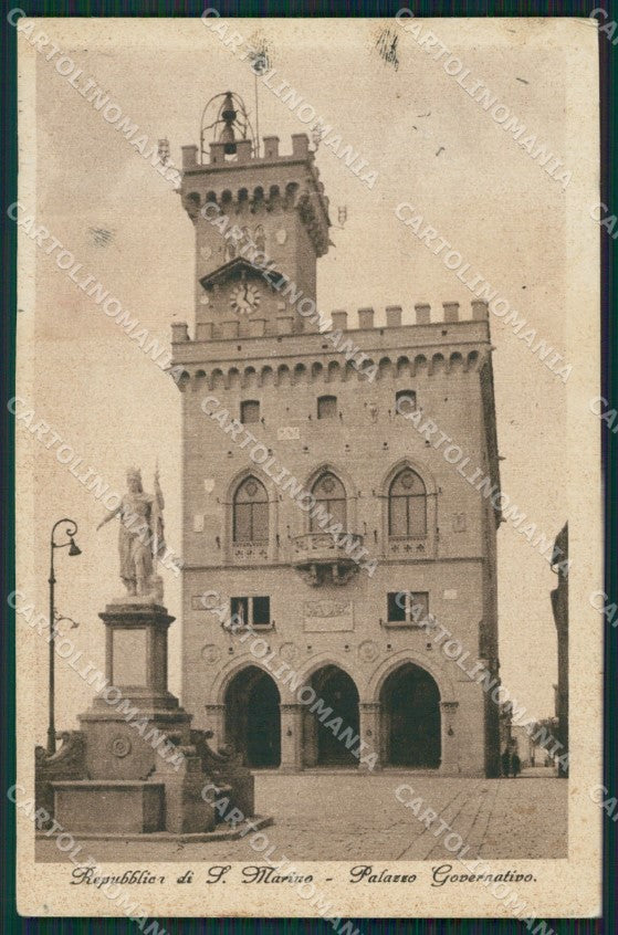 San Marino Palazzo Governativo MACCHIE PIEGA cartolina MQ5310 – fronte
