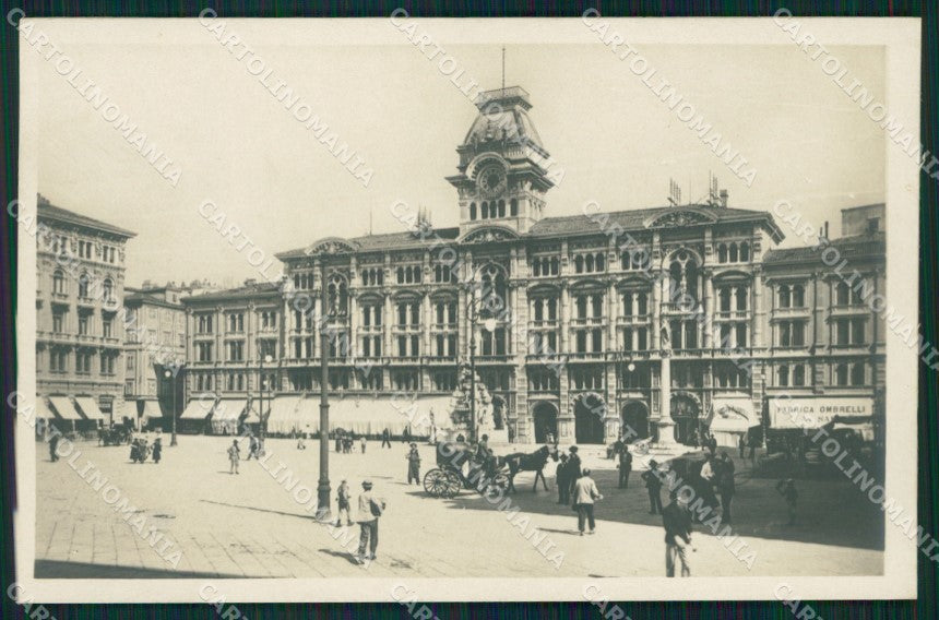 Trieste città Piazza Unità Carrozza Foto cartolina MT1368 – fronte